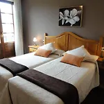 Restaurante Casa Petronila 호텔