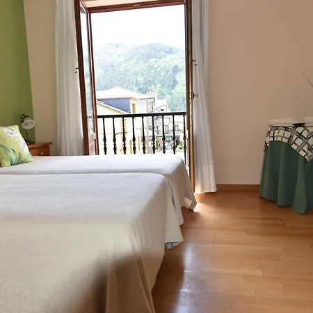 Hotell Restaurante Casa Petronila 2*