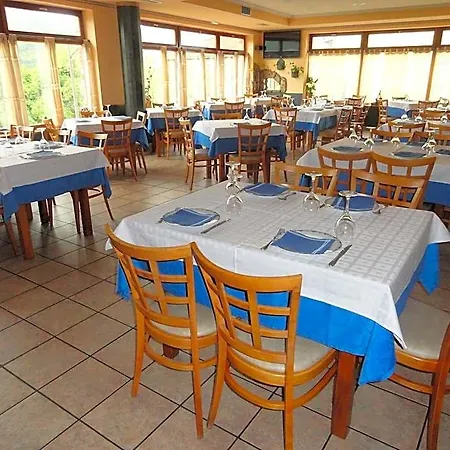 Restaurante Casa Petronila מלון