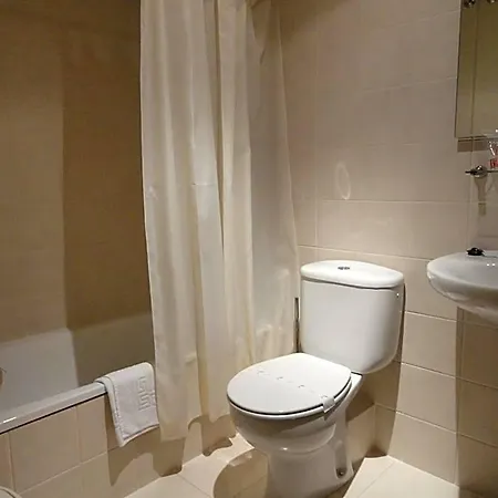 Restaurante Casa Petronila מלון