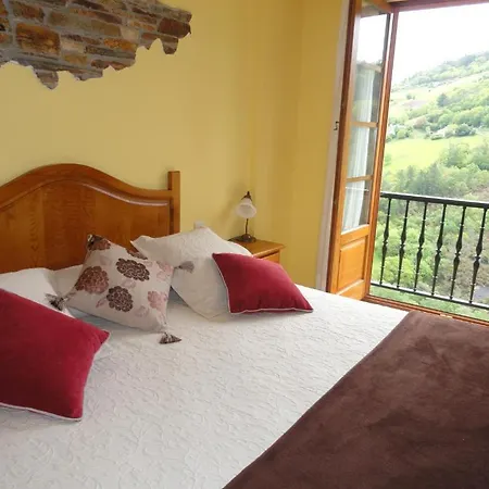 Restaurante Casa Petronila 2* Taramundi